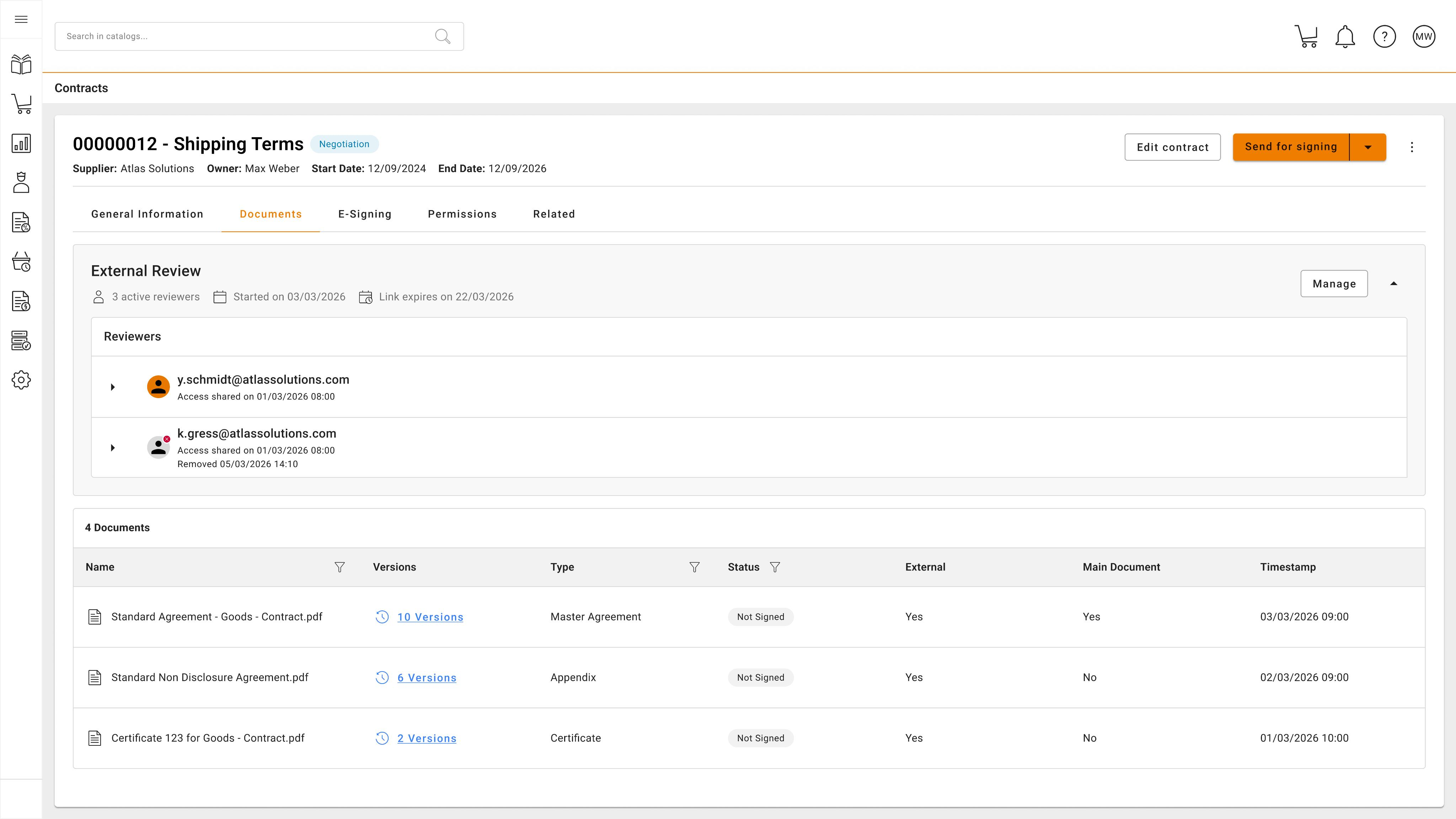 External review interface showing reviewers, document versions and signing status